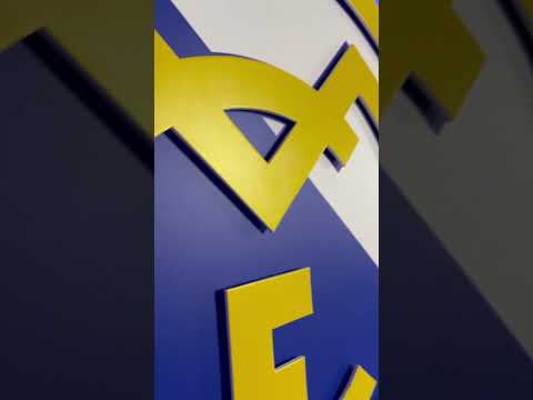 Объёмная эмблема с LED подсветкой ФК "Реал Мадрид", FC Real Madrid, 40х29 см, футбольный декор. - фото 1 - id-p2104426263