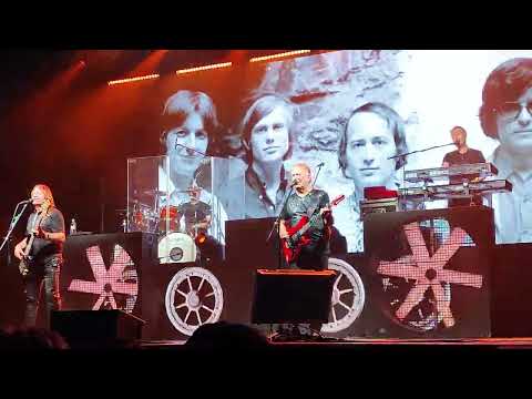 Olympic: Vlak, co nikde nestaví (Šumperk, 8. 4. 2025)