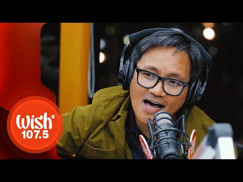 Ebe Dancel performs "Burnout" LIVE on Wish 107.5 Bus