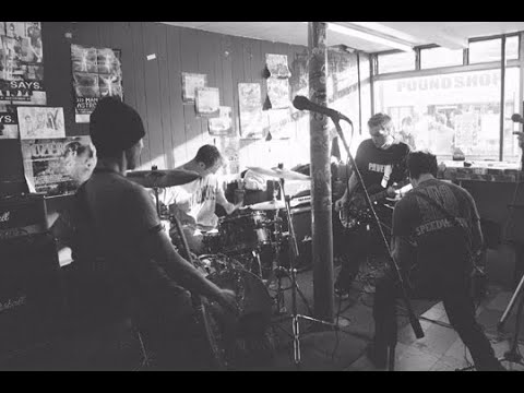 Band Spotlight : Woolworthy