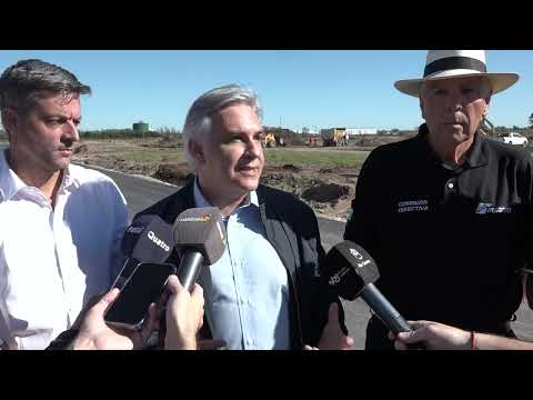Llaryora recorrió las obras en el Autódromo de Río Cuarto