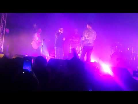 Carl brave x franco 126  - alla tua live