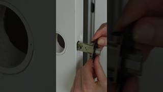 How to install a bathroom/bedroom privacy door lock