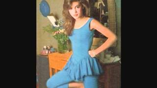 ALYSSA MILANO.BORN TO LOVE.