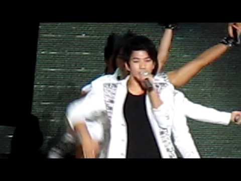 2011.6.4 MBLAQ in Singapore..Y (Lee Joon focus)