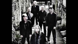 June Tabor & Oysterband - The Dark End of the Street