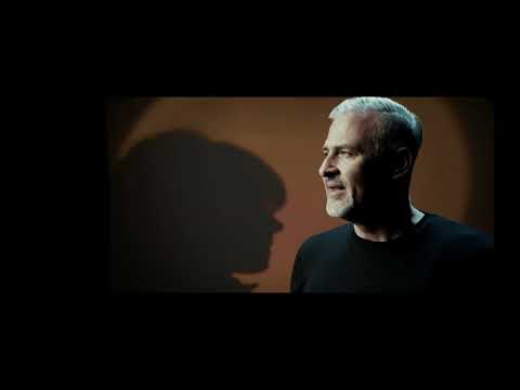 GIULIANO & DIKTATORI  feat. RAMONA - SVIT NEK' STANE