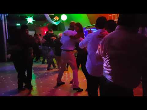 EL "MURO TANGO" CON "LA DOMINGUERA"