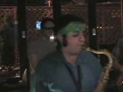 The High Rise Live @ The Draft - NeNe (Soulive Cover)