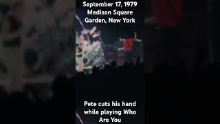 Pete Townshend cuts his hand while playing Who Are You at Madison Square Garden (1979) #8mm #thewho