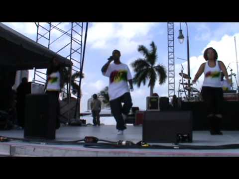 Shazman ft. Bishop Wayne & On Cue @ Sunfest 2011 part1