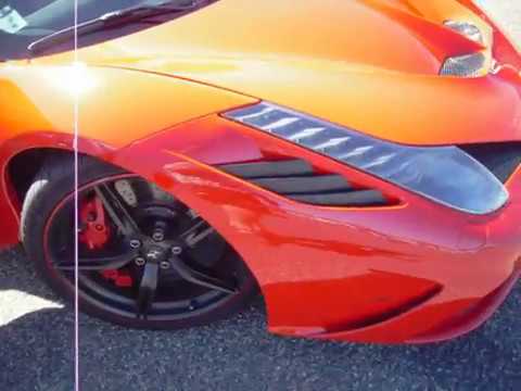 installation dans une Ferrari 458 Speciale  lors du 17e Ferrarissimo