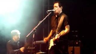 The Wedding Present - 'Go Man Go' / 'Skin Diving' (Live)