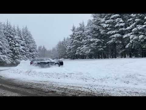 Suzuki Across Snow Drift