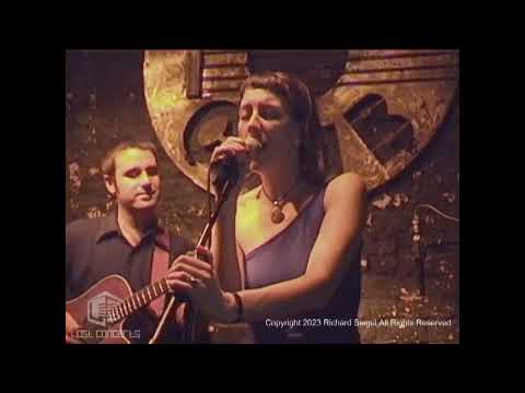 Shiny Apple - The Waifs