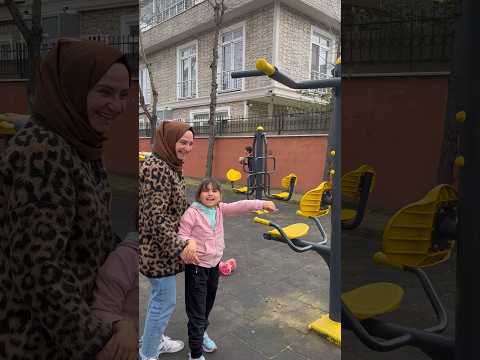 Havada,Kim Daha Uzun Süre!Kalır?#shorts #tiktok #cute #cutebaby #funny #yo