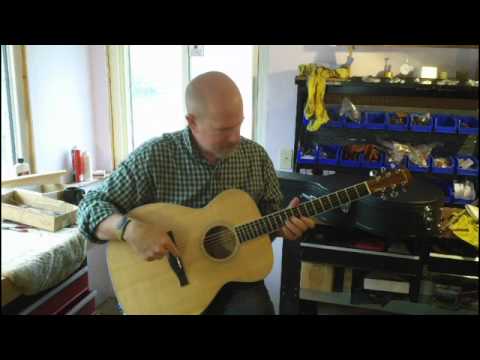 Eastman AC312 Sitka Mahogany OM Acoustic Guitar $497