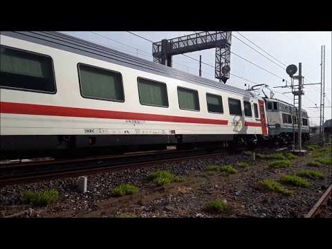 E656-024 con ic roma termini-siracusa in arrivo stazione di taormina