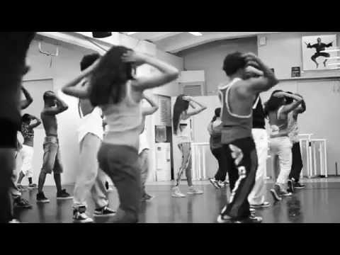 download lagu mp3 mp4 Shiamak Davar Dance Classes, download lagu Shiamak Davar Dance Classes gratis, unduh video klip Shiamak Davar Dance Classes
