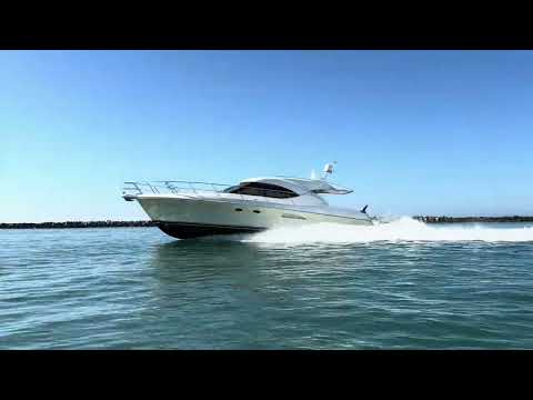 Riviera 5000-SPORT-YACHT video