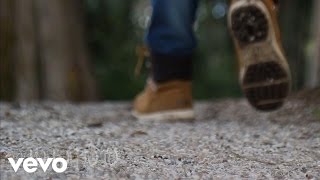 Estephy - Me Siento Fine (Lyric Video) - Junior y Estephy