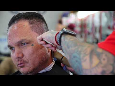 How to use pomade - Slick