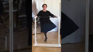 Exercise 2 für die Tänzerinnen der Klasse Grade 1