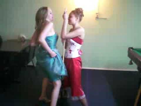 Пьяные выпускницы