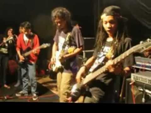 Starbaks - Fine (live).flv