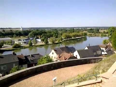 Notre Dame du Nivernais nearby Decize, Cercy la Tour, France (F. Händel).