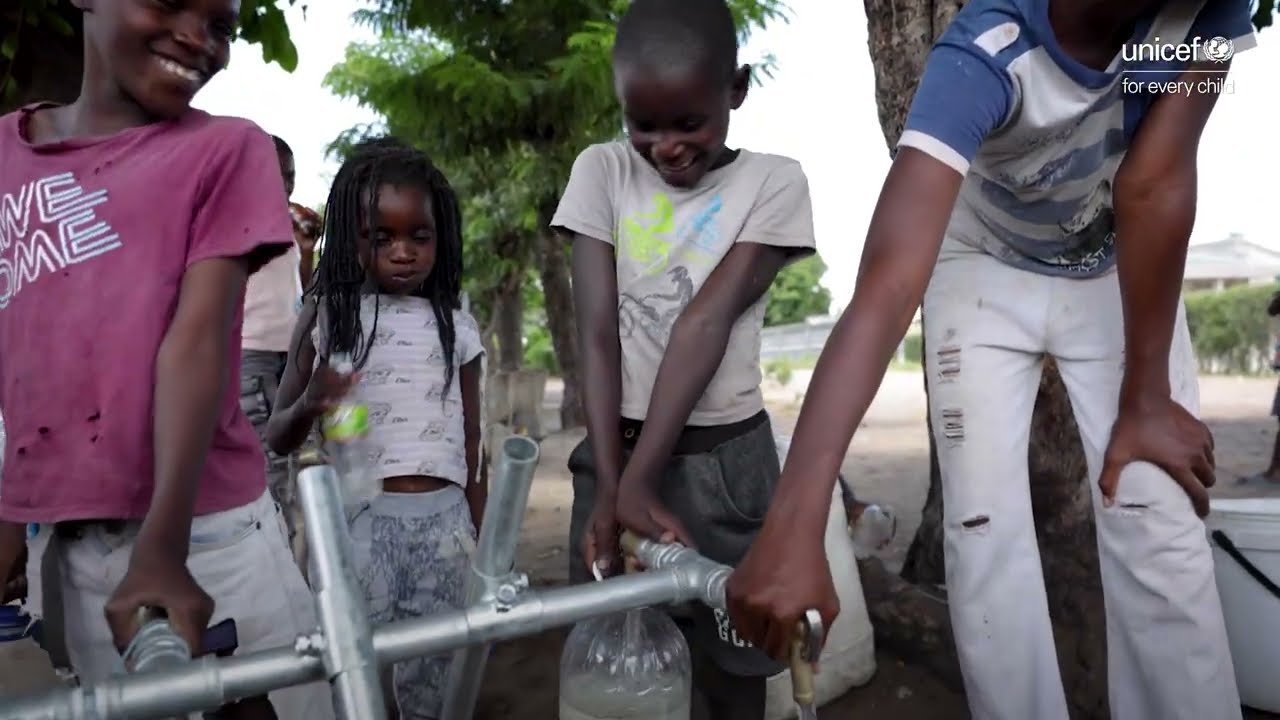 Mozambique: AquaStart portable water treatment