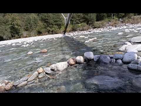 Valle Maggia Maggiatal Hängebrücke Someo Maggia Tessin Schweiz Sommer 2020