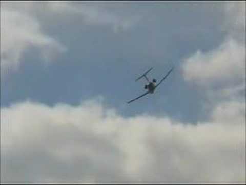 MAKS 2007  TU-334 amazing landing