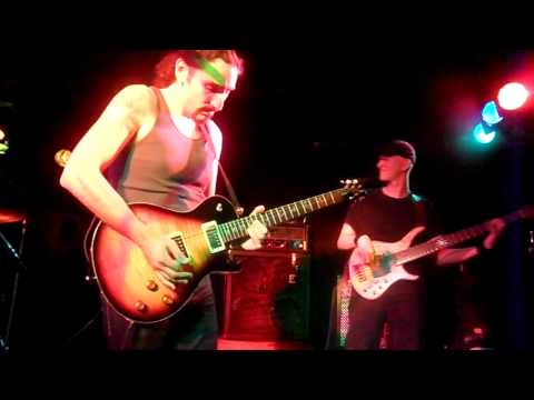 Guitar Universe 2012 - 2/9: YOSSI SASSI - Sahara Afternoon (Live in London 2012)