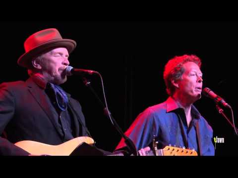 Dave Alvin - "Johnny Ace Is Dead" (eTown webisode #401)