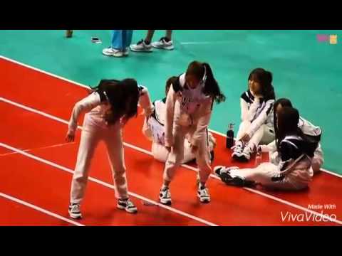 Jungkook & Yein Funny Moment