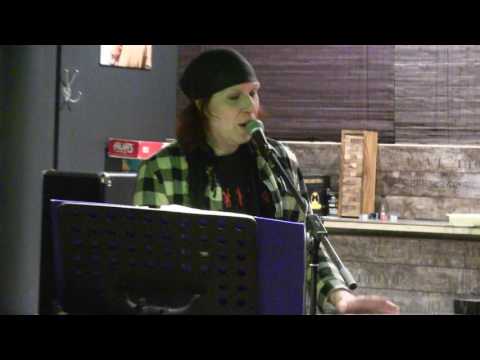 Kärtsy Hatakka - Pala leipää (live)