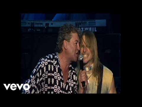 Deep Purple - Smoke On The Water (Live At The NEC)