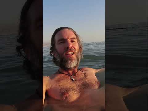 What is it really like to float in the Dead Sea?