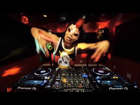 DJ BL3ND - MAD MIX PARTE 1 [HD]