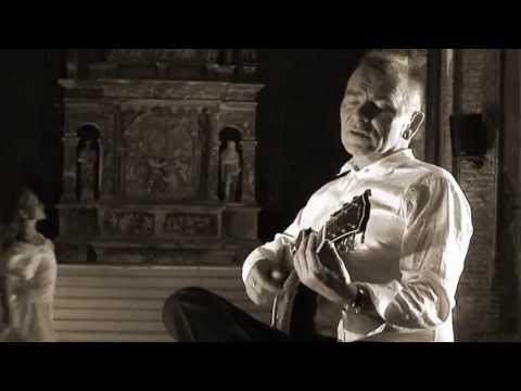 Wojciech Waglewski  "Bo Bóg dokopie" reż. Yach Paszkiewicz