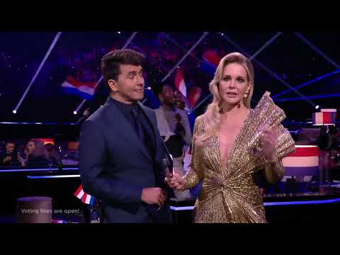 2021-05-22 Spain/Blas Cantó in the Eurovision Grand Final (except performance)