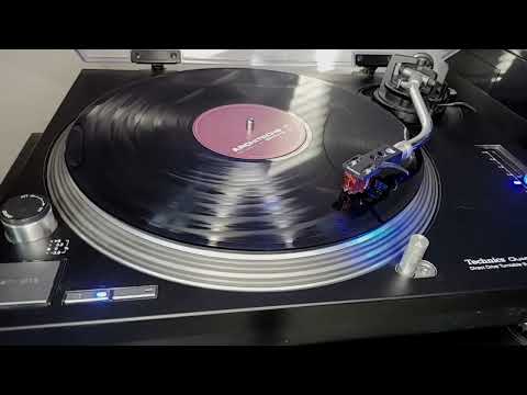 Architechs Feat. Nana – Body Groove (Original Mix MC Version)