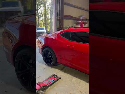 Swapping out STOCK chrome rims/245 tires TO 👉🏽 SS 1LE rims with 305s!! 2022 LT1 Camaro