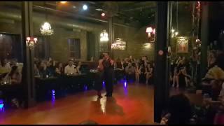 Alexander Moncada y Lia Selalmazidi 5