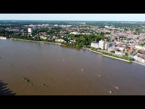 Drone filmpje Maaspoort en De Sliënberg Venlo, hoogwater 17-7-2021