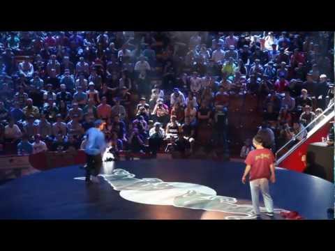 Red Bull BC One 26.11.2011 Moscow 1/8 (Taisuke vs. 3T)