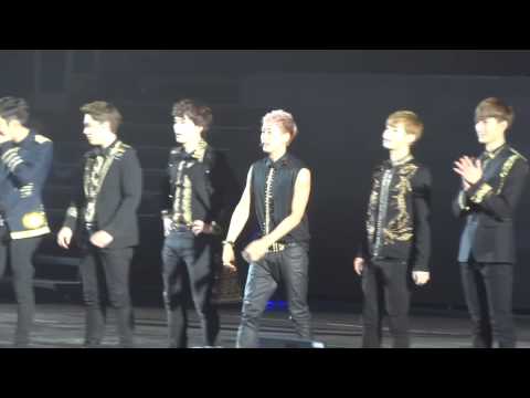 [FanCam]HD SS5 en Chile - Saludo inicial de Super Junior - 25/4/13