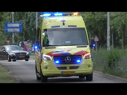 [Primeur] Ambulance 21-131 met spoed naar het Radboud UMC in Nijmegen