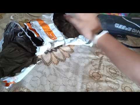 Unwrap lucky draw gift from Low Juan Shen by P Jia